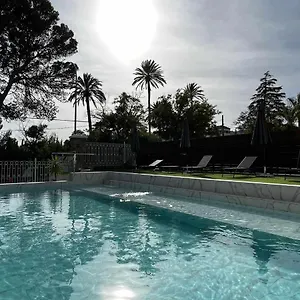 https://nuevo-los-almendros-104-complejo-turstico.es-andalucia.com
