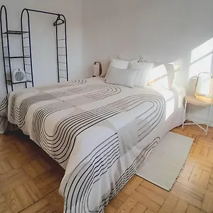 Quarto Duplo Baixa De Junto A Estacao Ferroviaria Quarto em Acomodações Particulares