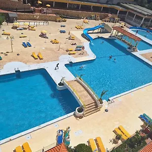 T2 With Pool, 300m From The Apartamento